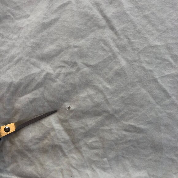 Supreme Mens T-Shirt Medium White Classic Short Sleeve Crew Neck FLAWS - Picture 11 of 16